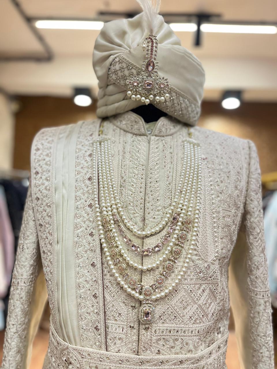 Gulnaar Sheesh Royal Kalangi