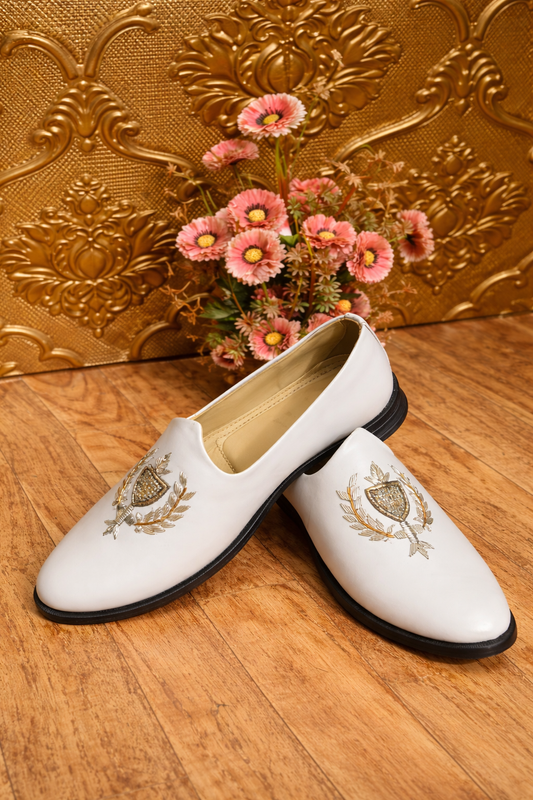Rajvansh Ivory Crest shoes
