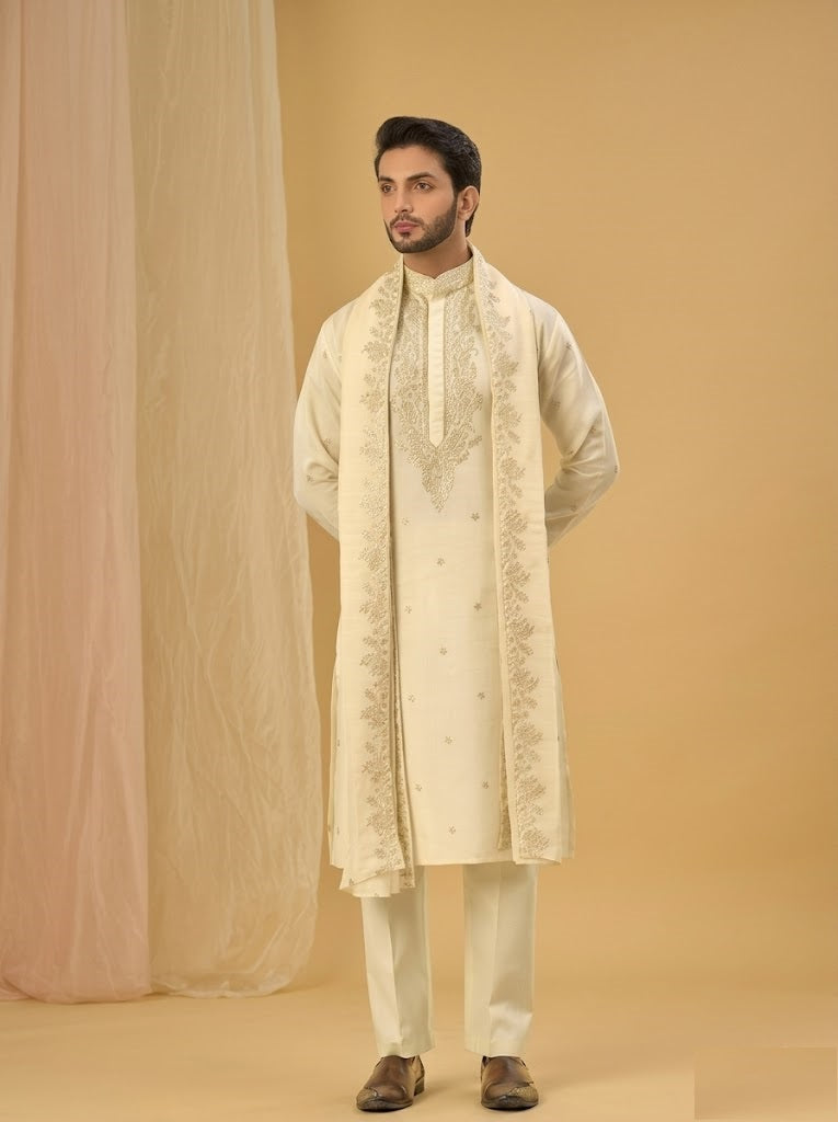 The Ivory Heritage Linen Ensemble