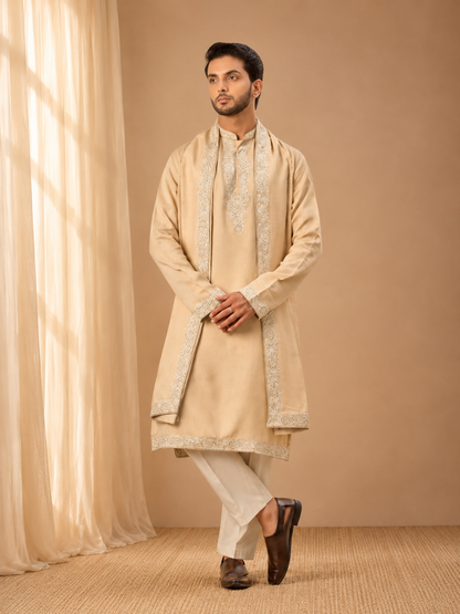 The Royal Linen-Satin Editorial