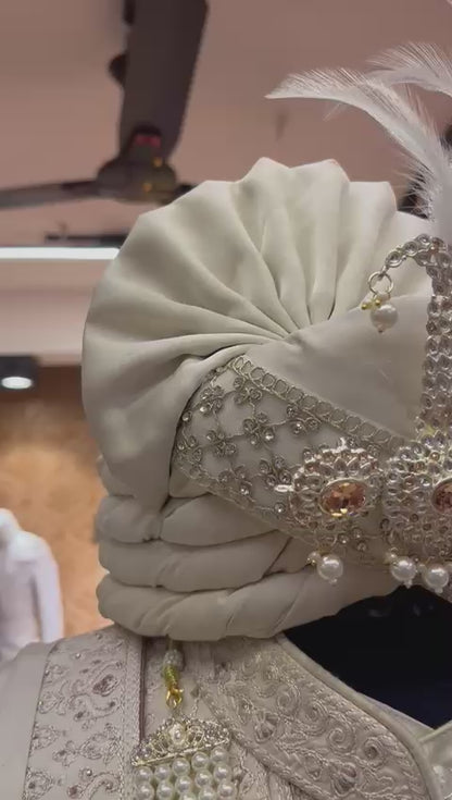 Ivory Royale Feather Kalangi