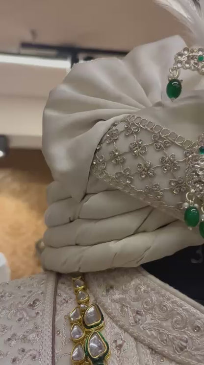 Emerald Rajsi Feather Kalangi 👑